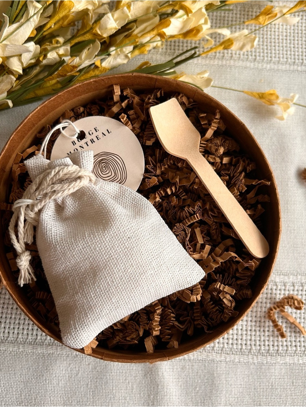 Natural bath salts Set with Wooden Spoon - gift box included NWT